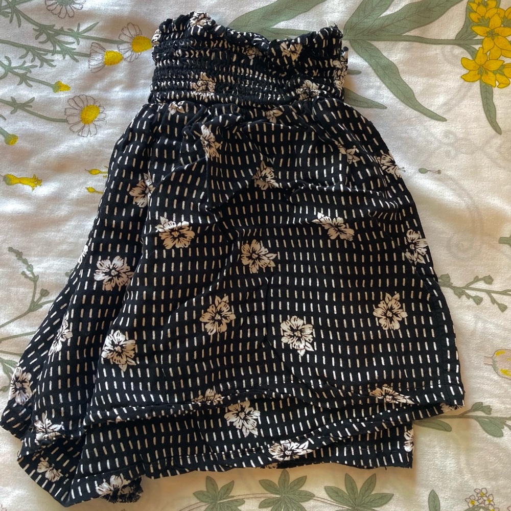 Black and White Floral comfortable everyday Mini Shorts